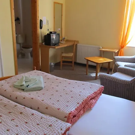 Deutsches Haus Hotel 3*