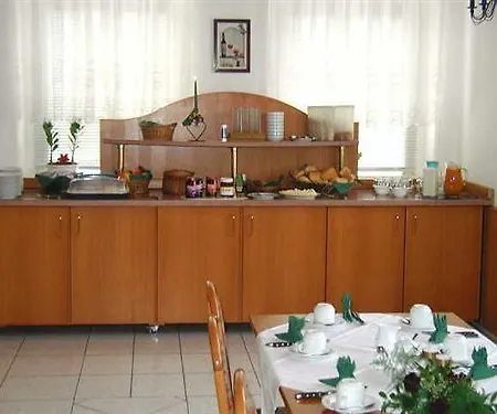 Deutsches Haus 3* Weinboehla