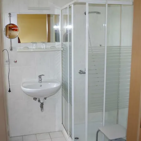 Deutsches Haus Hotel 3*