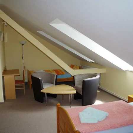 Deutsches Haus 3* Weinboehla